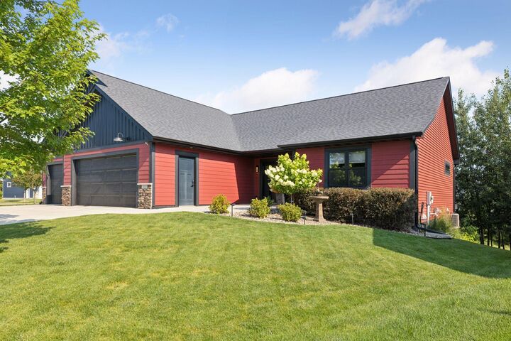 Property Photo:  203 Vista Circle  WI 54022 