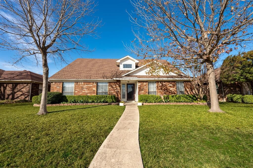 Property Photo: 1611 Mission Ridge Trail TX 75007