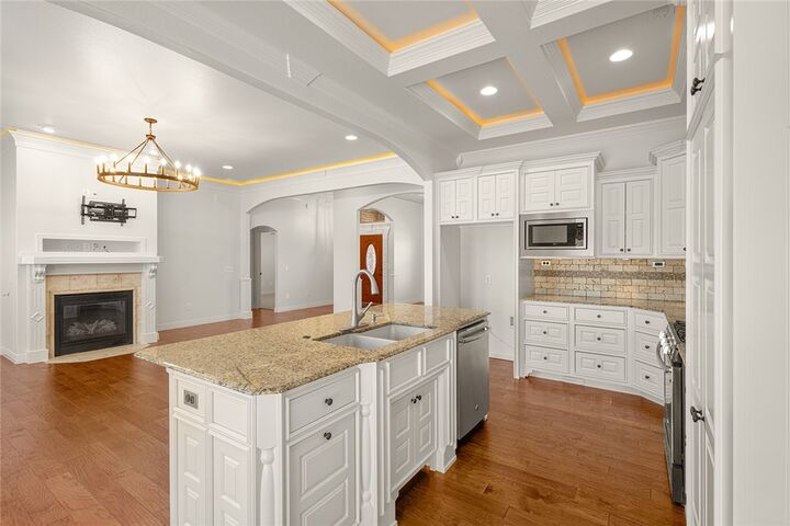 Property Photo: 2703 SW Brancliff Road AR 72713