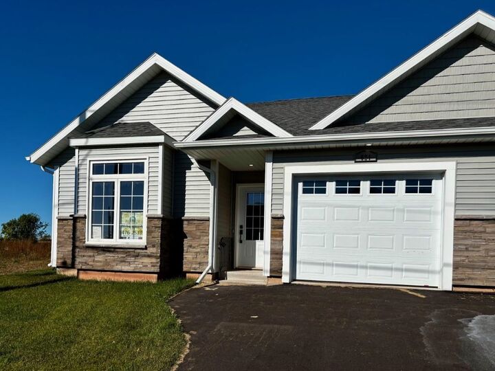 621 Murphy Street 15 — photo 1