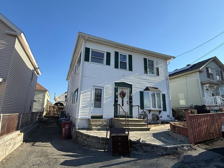 Property Photo:  4 Frye St  MA 01851 