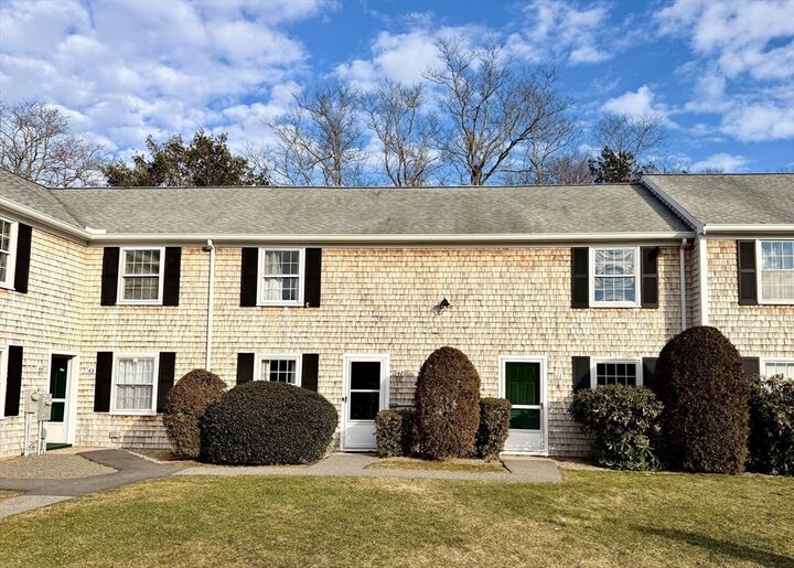 Property Photo:  135 W Main St 41  MA 02601 