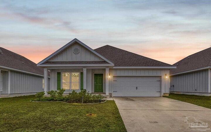 Property Photo: 4074 Blaney Ln FL 32571