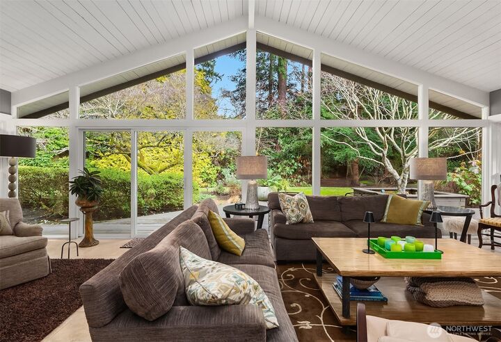 Property Photo:  11029  Totem Pole Lane  WA 98020 