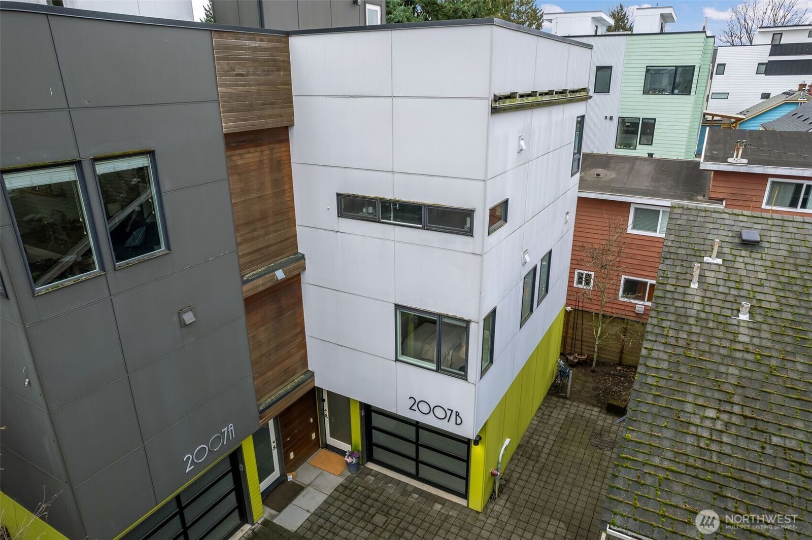 Property Photo:  2007 NW 63rd Street B  WA 98107 