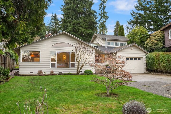 Property Photo:  13514 NE 36th Avenue  WA 98125 
