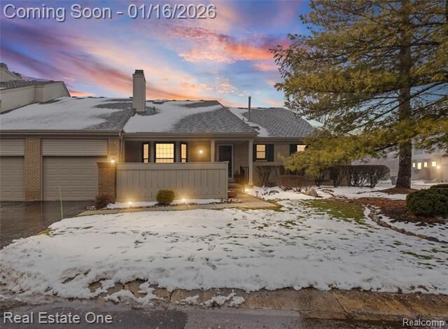 Property Photo:  29441 Regents Pointe  MI 48331 