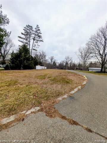 Property Photo: 29102 Terrence Street MI 48154