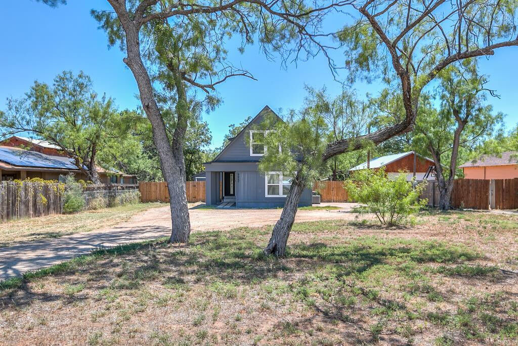 Property Photo:  6622 Knickerbocker Road  TX 76904 