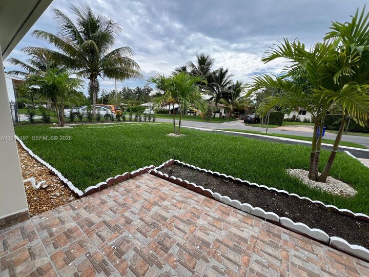 Property Photo:  1735 NE 157th Ter  FL 33162 