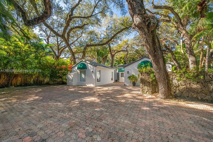 Property Photo:  3700 Justison Rd  FL 33133 