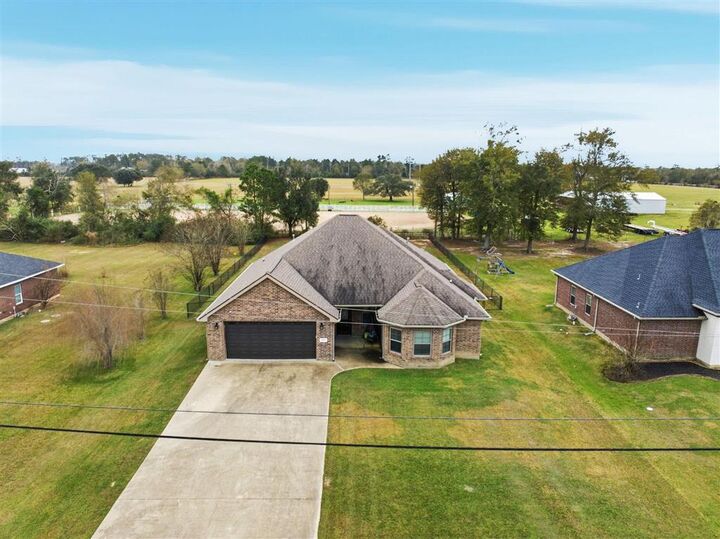 Property Photo:  124 Audubon Avenue  LA 70663 