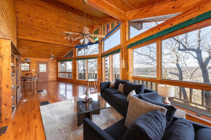 Property Photo:  539 Thompson Lane  MO 64854 