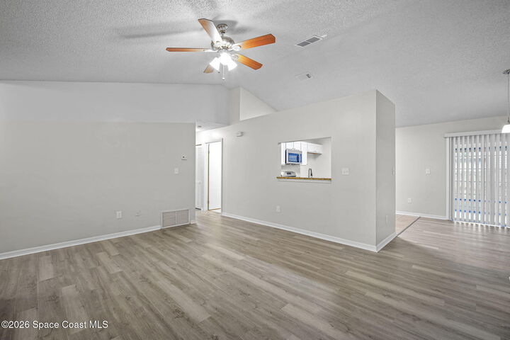 Property Photo: 1685 Yorktown Avenue FL 32796