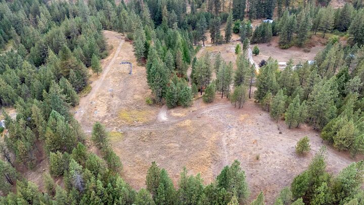 Property Photo:  5491 C Sailor Rd  WA 99006 