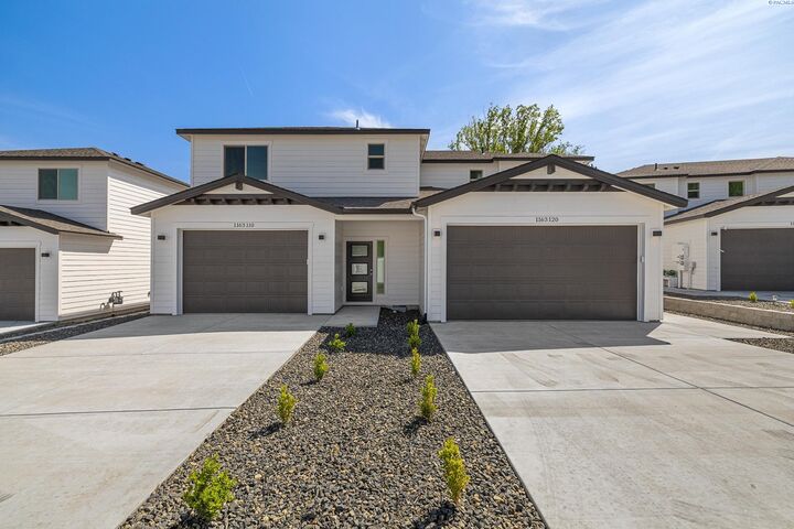 Property Photo:  1163 S Underwood Pl  WA 99337 