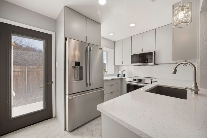 Property Photo:  11901 E Swearingen Drive 27  TX 78758 