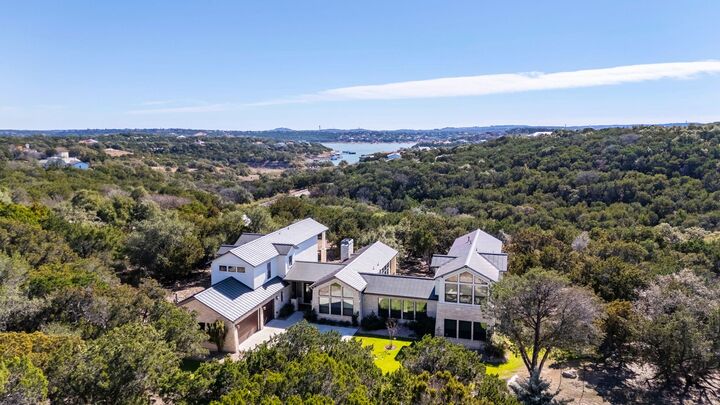 Property Photo:  20607 Thurman Bend Road  TX 78669 