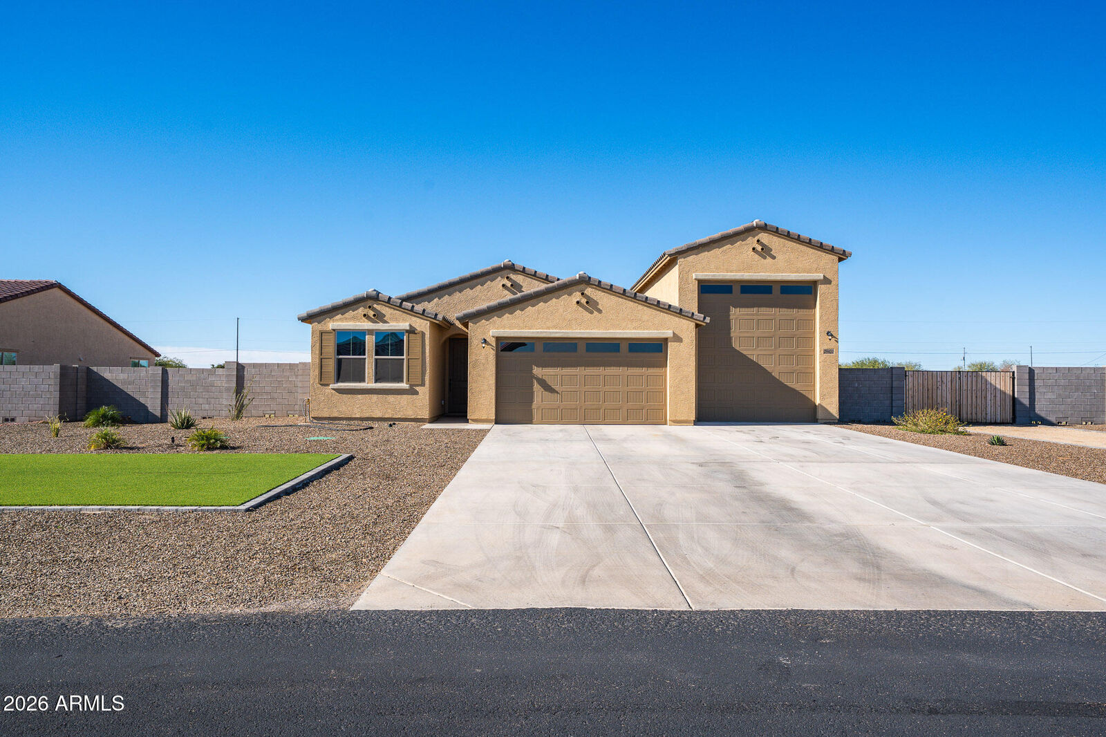 Property Photo:  29420 N 224th Drive  AZ 85361 
