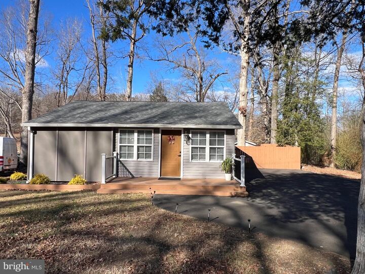 Property Photo: 33 George Mason Road VA 22554