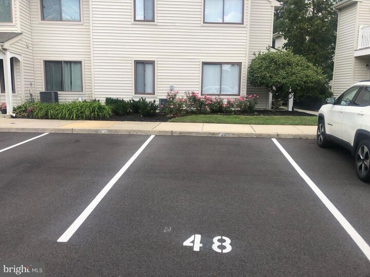 Property Photo:  409 Gregorys Way  NJ 08043 