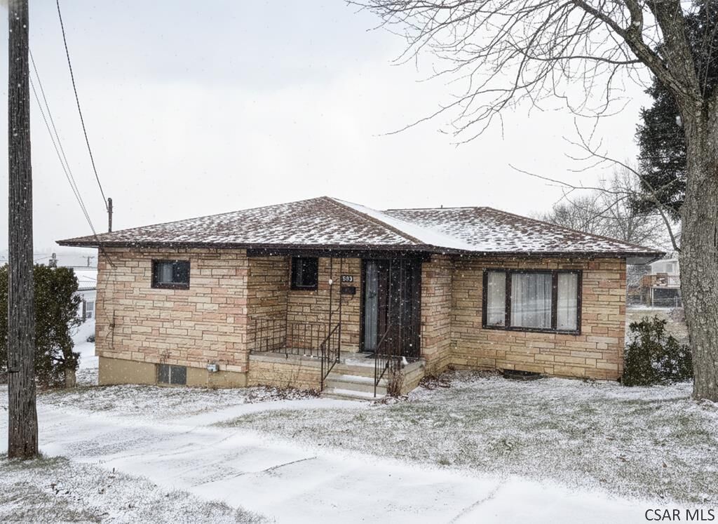 Property Photo:  506 Mountain Avenue  PA 15946 