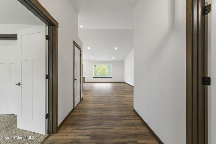 Property Photo:  880 E Valley St S  ID 83822 