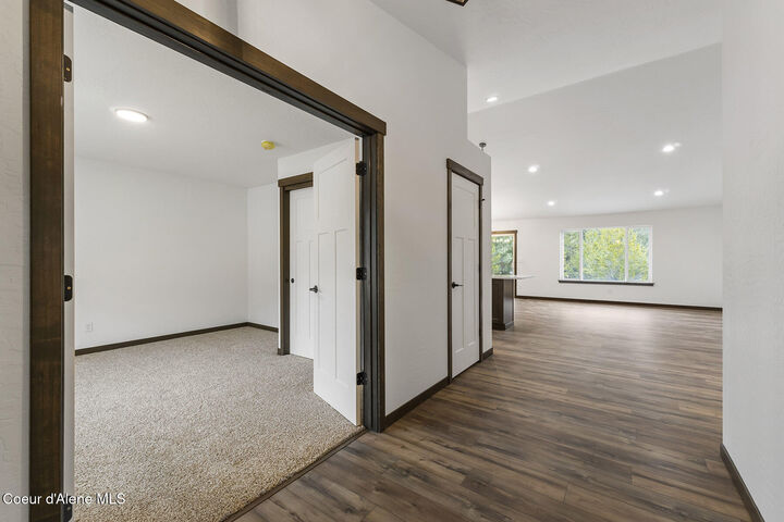Property Photo: 880 E Valley St S ID 83822