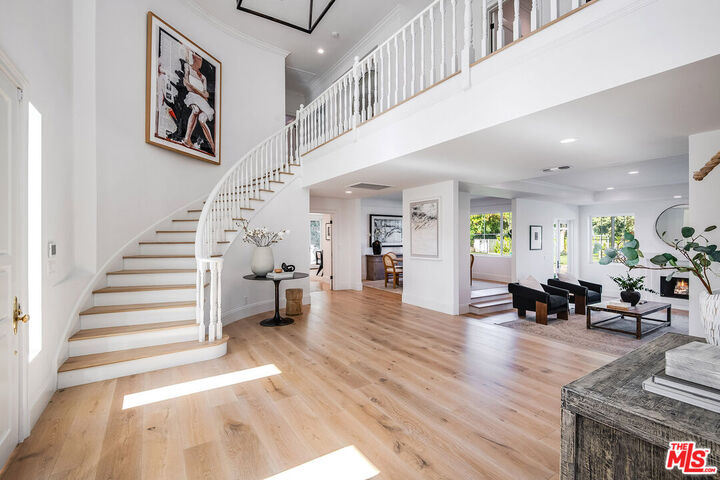 Property Photo:  24049 Chestnut Way  CA 91302 