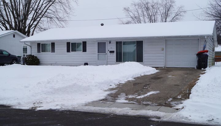 Property Photo: 91 Fieldpoint Road OH 43056