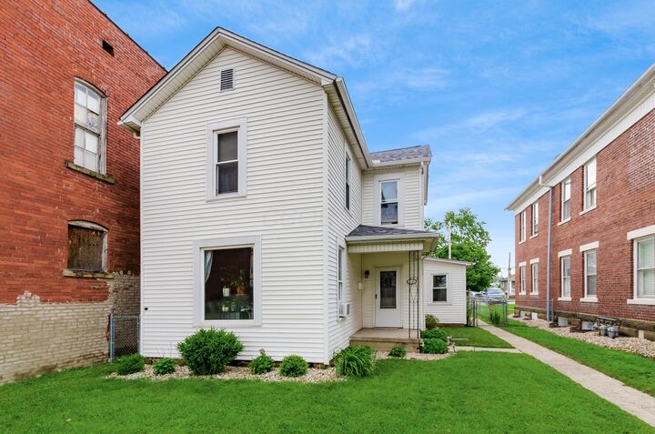 Property Photo:  526 N Columbus Street  OH 43130 