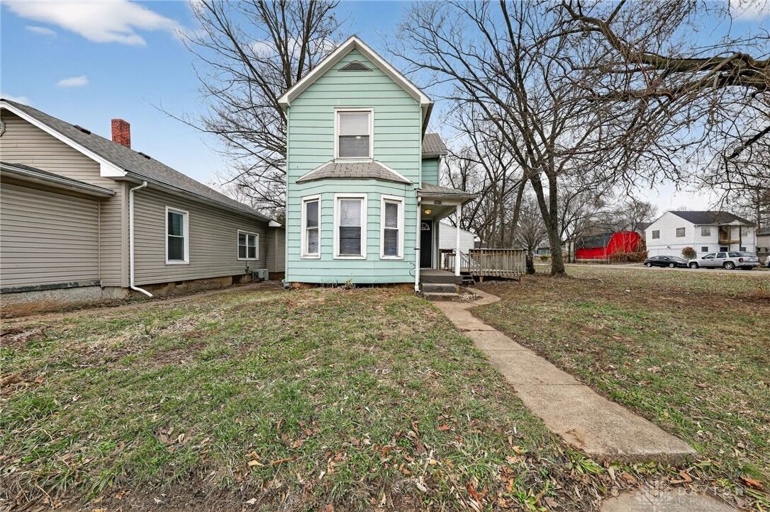 Property Photo: 1621 Lafayette Avenue OH 45044