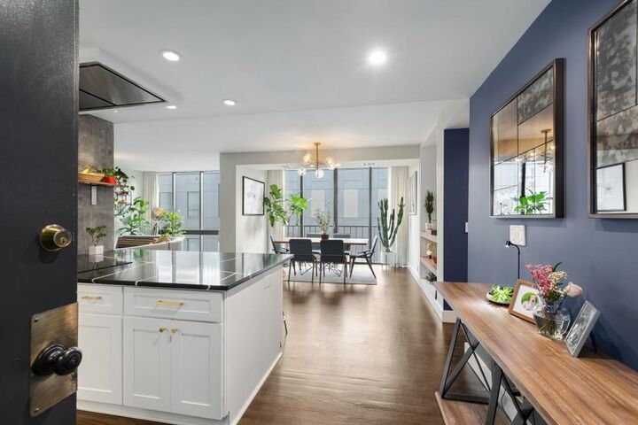 Property Photo:  145 15th Street NE 826  GA 30309 