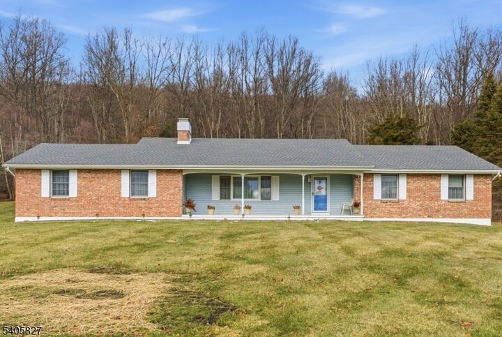 Property Photo:  33 Edgemere Ter  NJ 07882 