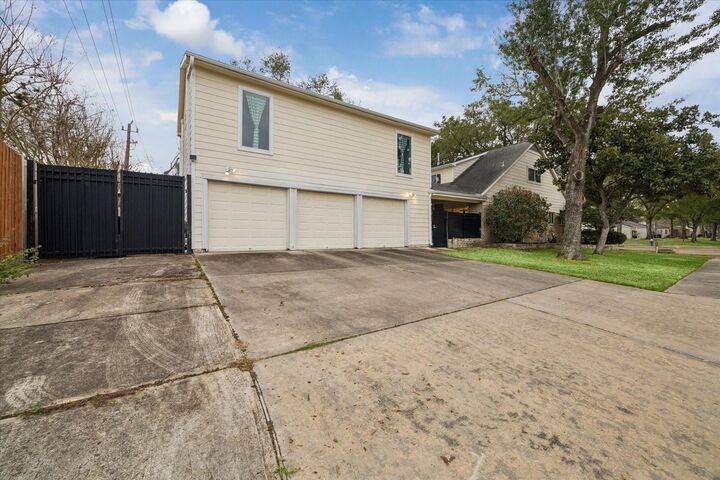 Property Photo:  11930 Westmere Drive  TX 77077 
