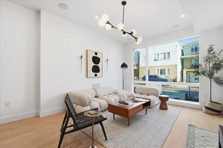 Property Photo:  105 Laidlaw Ave 1  NJ 07306 