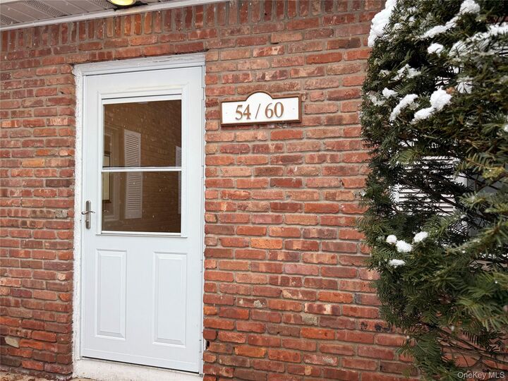 Property Photo:  58 Parkside Drive 58  NY 10901 