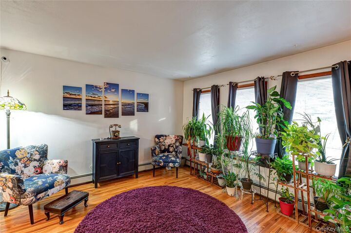 Property Photo:  187 Nolin Street  NY 11717 