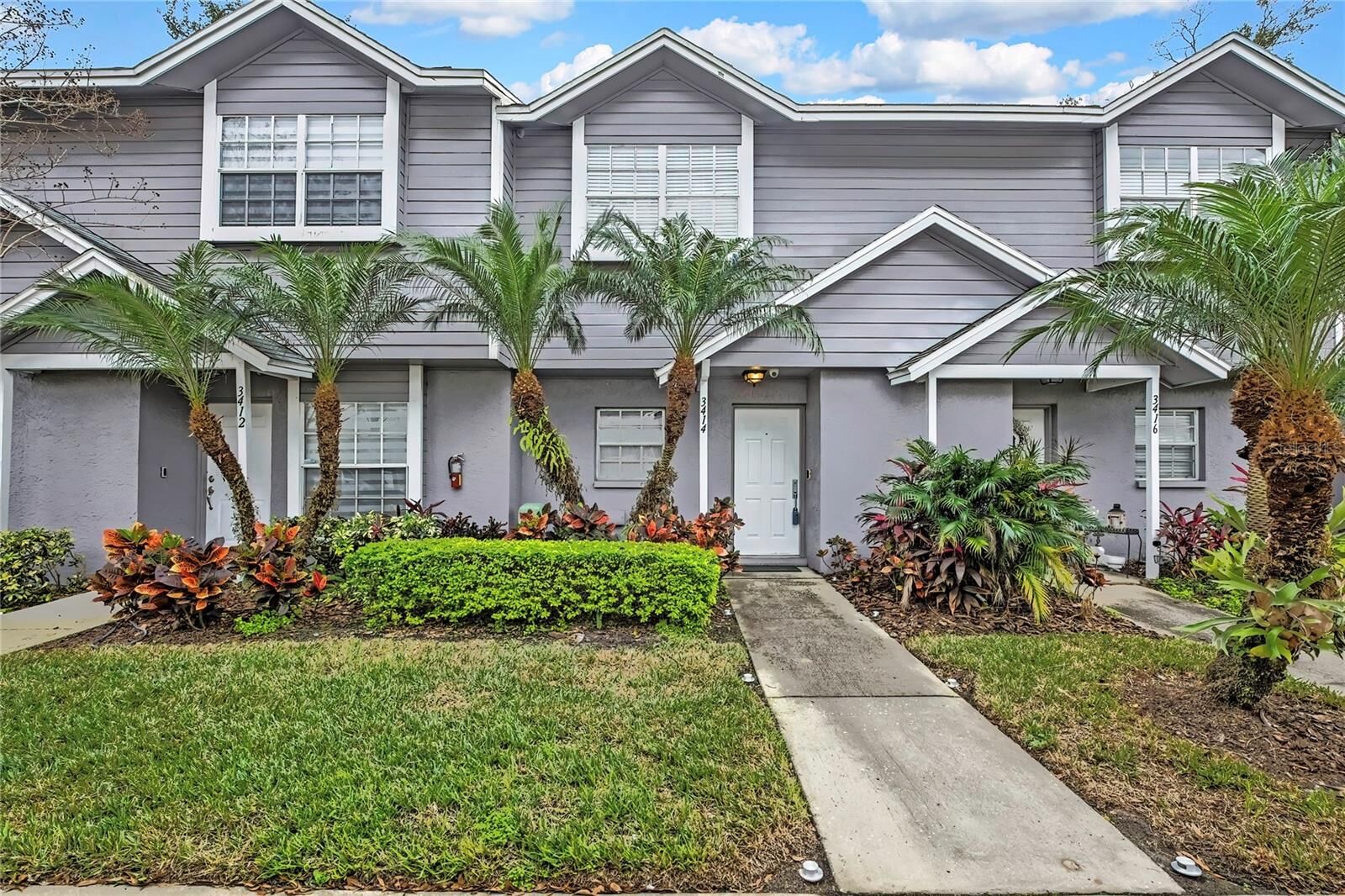 Property Photo: 3414 Arbor Oaks Court FL 33614