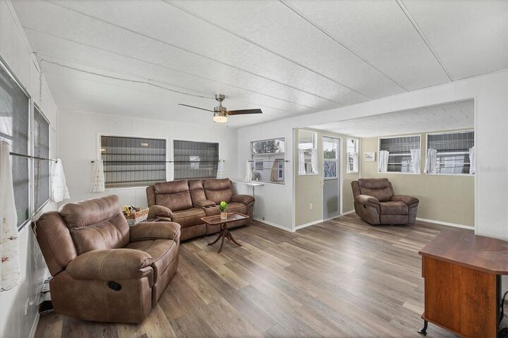 Property Photo:  4114 10th Street Court E  FL 34222 