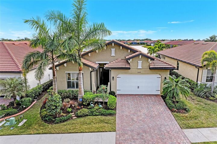 Property Photo: 229 Vinadio Boulevard FL 34275