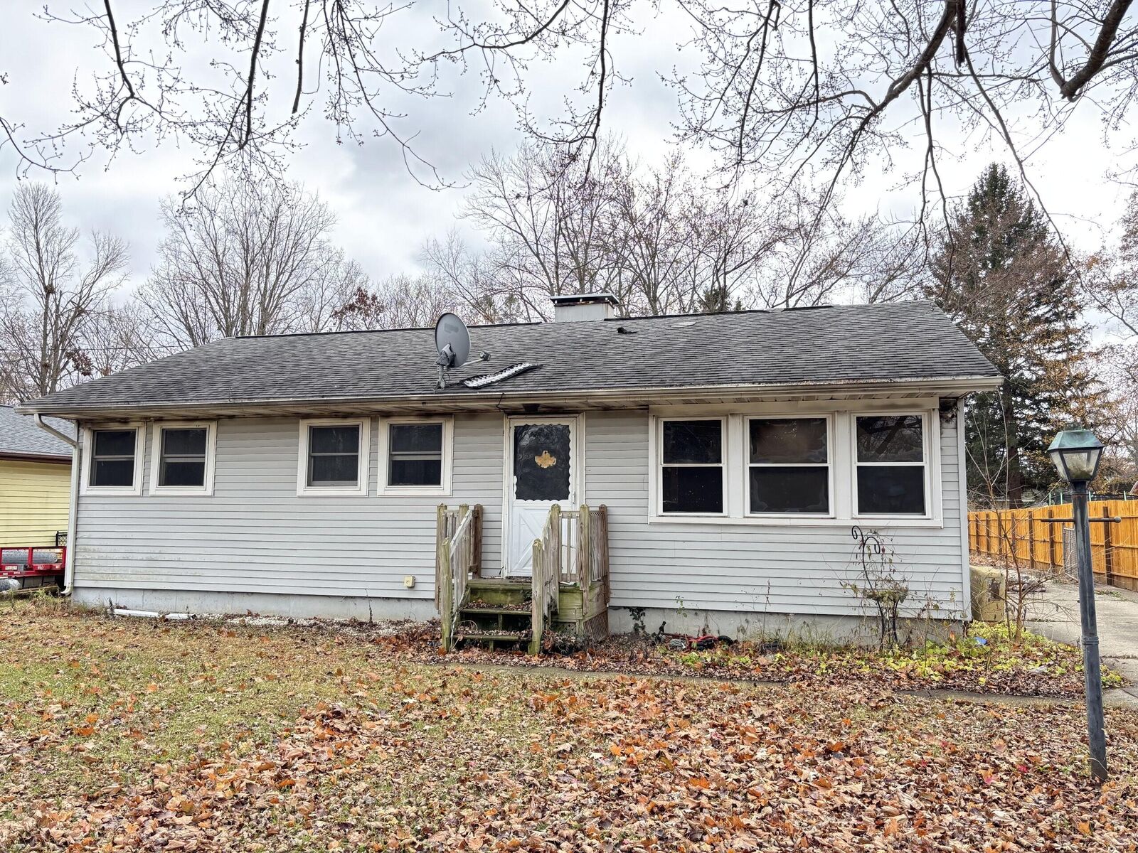Property Photo:  109 Bradley Drive  MI 49201 