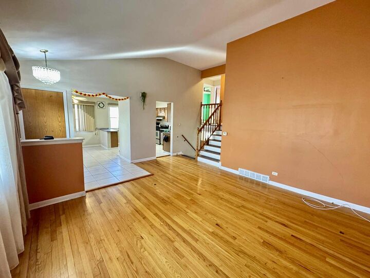 Property Photo:  9035 N Clifton Avenue  IL 60714 