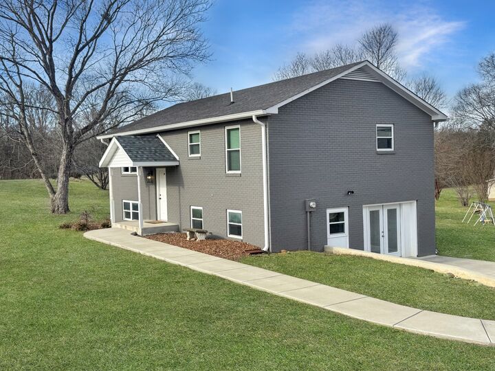 Property Photo: 301 Wildlife Rd TN 37058