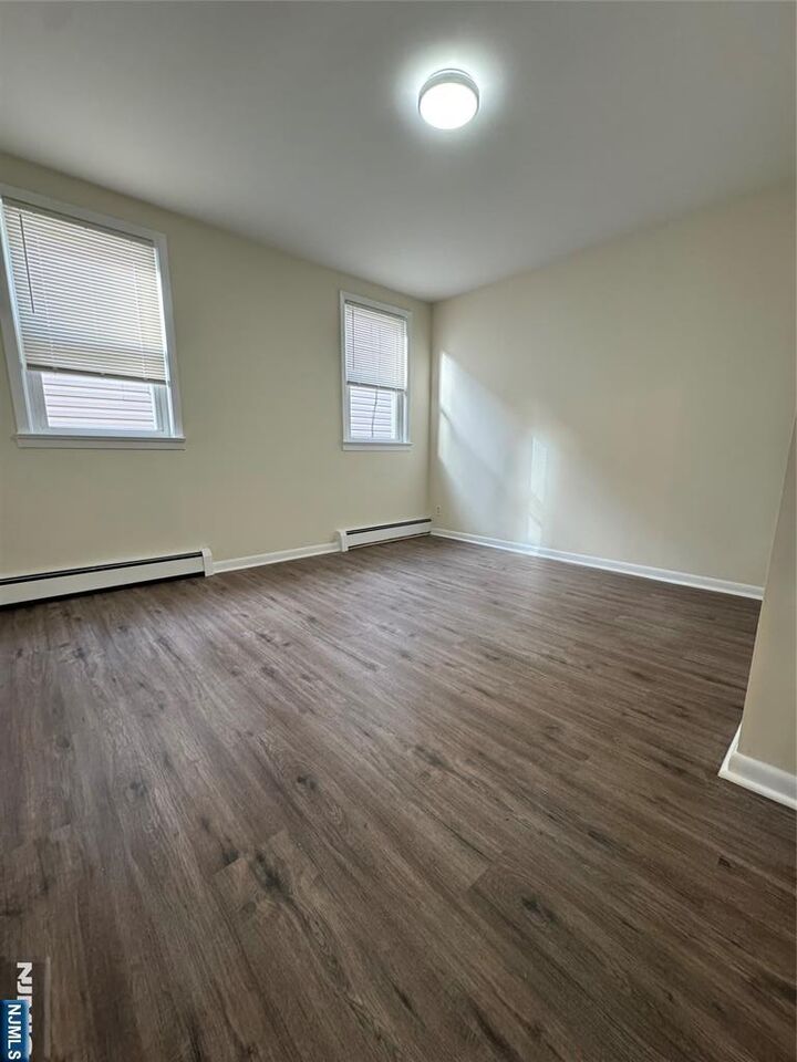 Property Photo:  310 Elm Street 2R  NJ 07032 