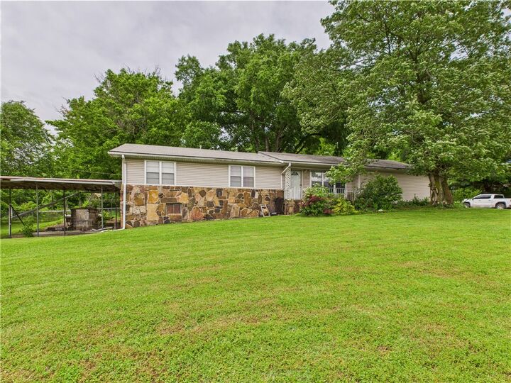 Property Photo:  308 3rd Street  AR 72601 