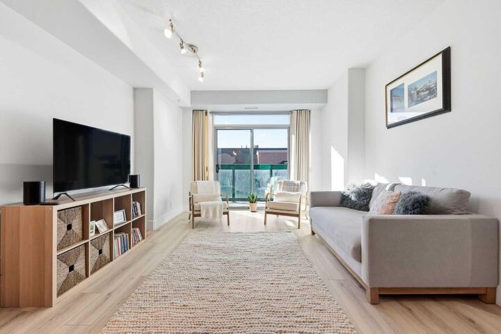 Property Photo:  836 15 Avenue SW 602  AB T2R 1S2 