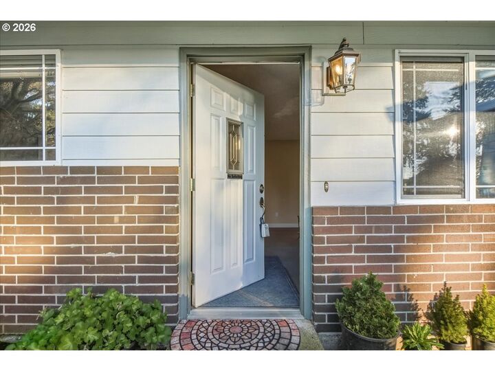 Property Photo:  8009 NE 139th Ave  WA 98682 