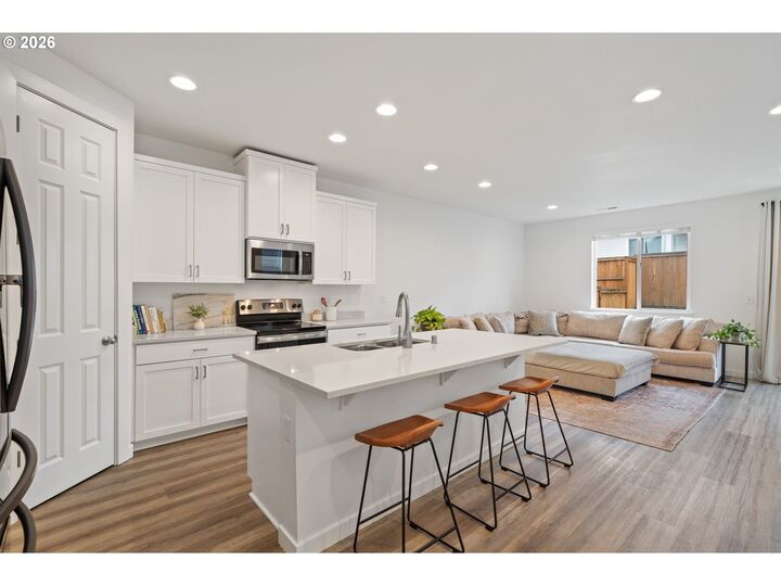 Property Photo:  3018 N Pioneer Canyon Dr  WA 98642 