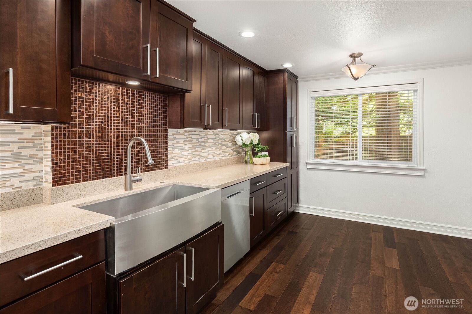 Property Photo:  4316 W Lake Sammamish Parkway SE H103  WA 98027 